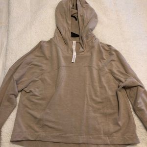 Lululemon Ceremony Pullover Oatmeal